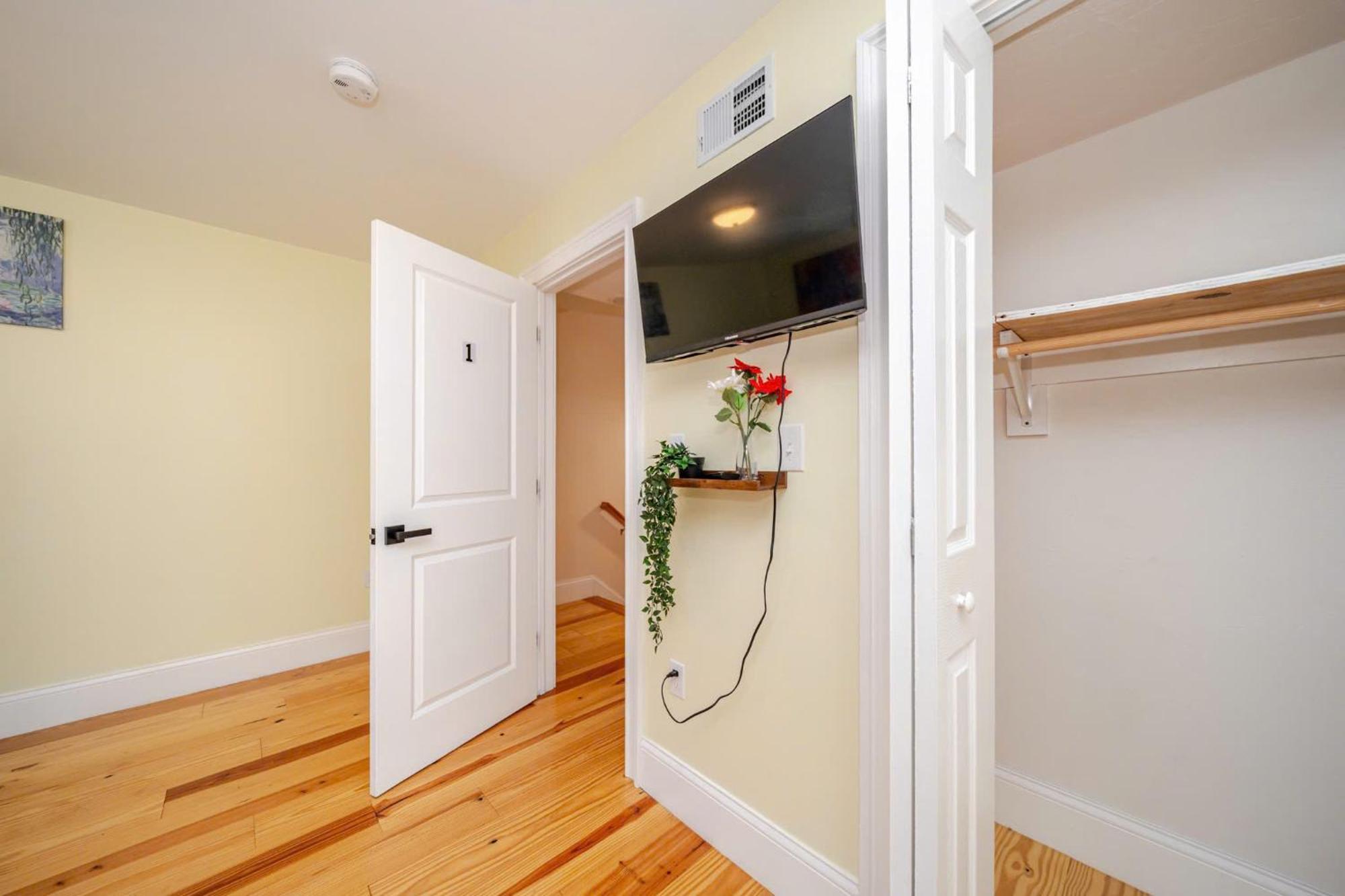 דירות 37 - 3Br Quincy - Cozy Townhouse Near Blue Hills מראה חיצוני תמונה