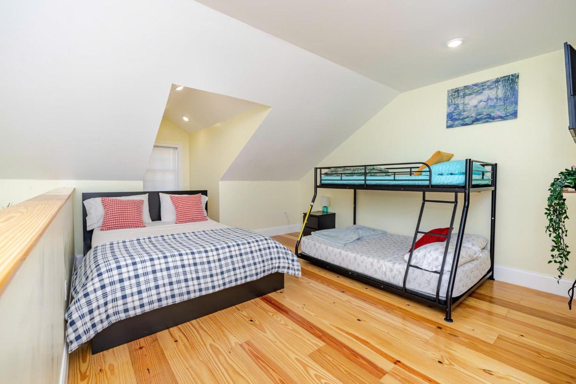 דירות 37 - 3Br Quincy - Cozy Townhouse Near Blue Hills מראה חיצוני תמונה