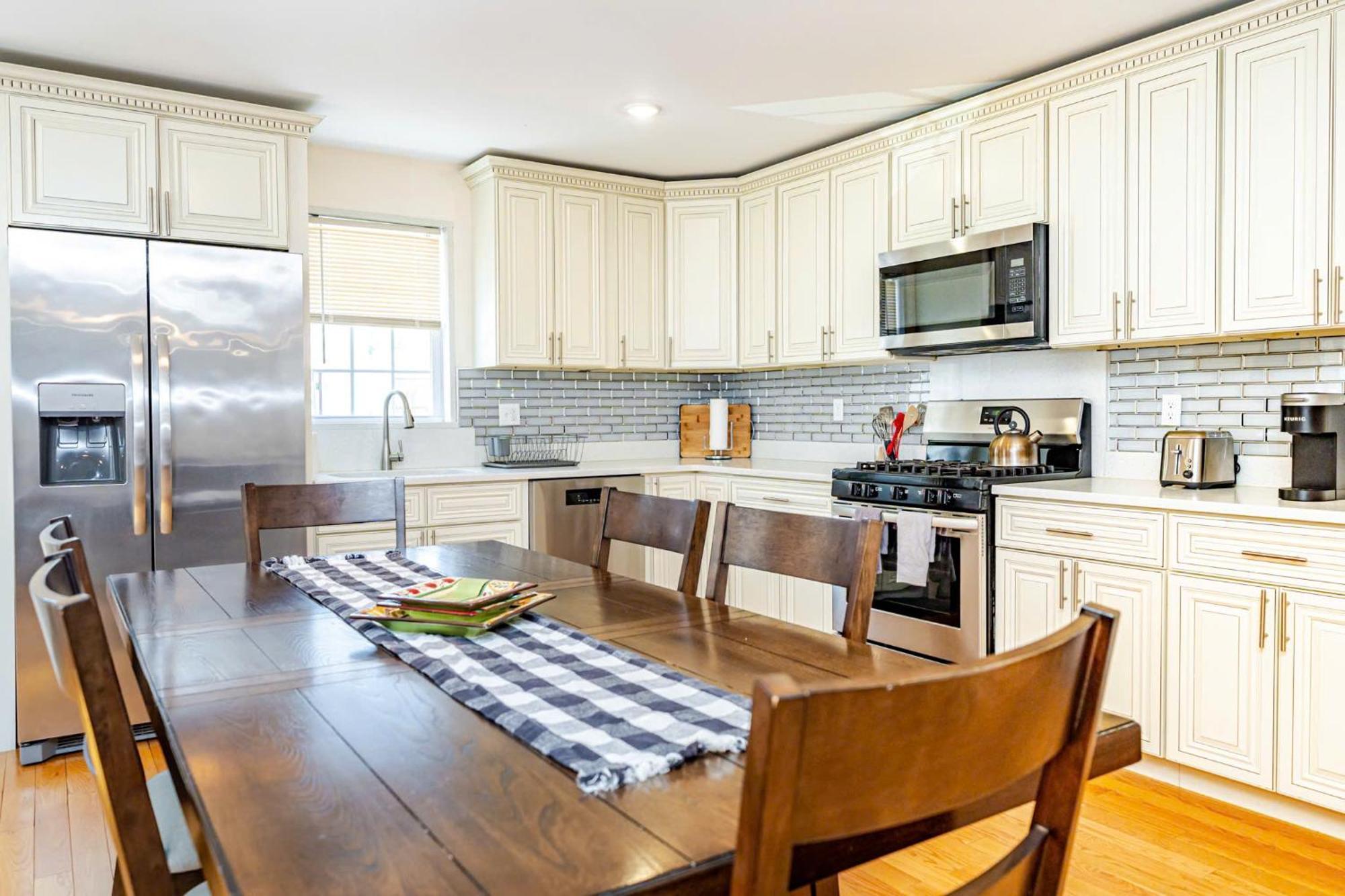 דירות 37 - 3Br Quincy - Cozy Townhouse Near Blue Hills מראה חיצוני תמונה